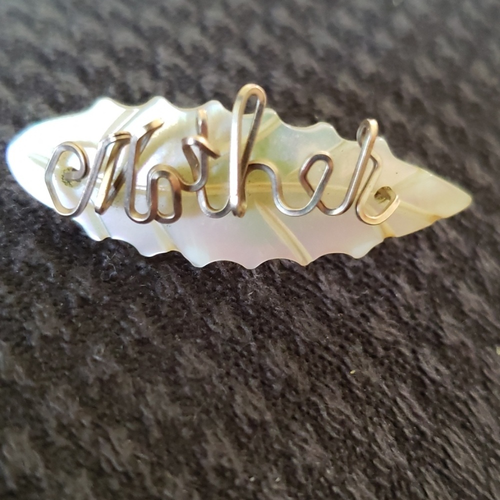 Handmade "Mother" Seashell Pin - Picture 2 of 4